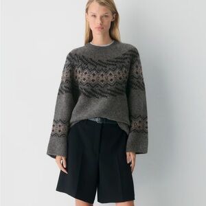 Aritzia Harlow Gray and Black Patterned Sweater